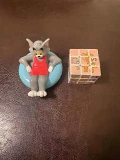 トムとジェリーグッズ(ルービックキューブ、ミニカー)
