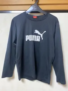 PUMA ロゴ入り 黒 Tシャツ　150㎝
