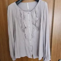 グレー フリル付き長袖シャツのサムネイル
