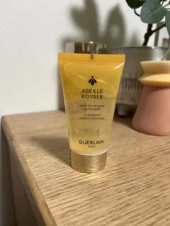 GUERLAIN アベイユ ロイヤル クレンジング ケア　イン　ムース　40mlのサムネイル