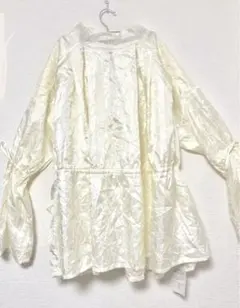 【新品タグ付き】vingtrois アイボリー 長袖シャツ