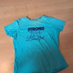 NIKE Tシャツ STRONG IS THE NEW BEAUTIFULのサムネイル