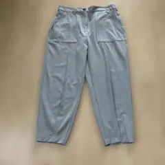 超美品　ZARAグレー ポケット付きグレーパンツ