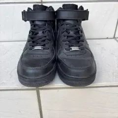 Nike Air Force 1 ブラックスニーカー　ハイカット