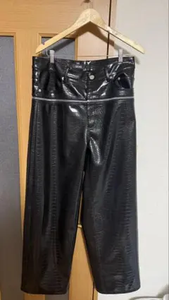 goar.archive クロコレザーブラック GOAR.ARCHIVE クロコレザー 黒 ZIPPER PANTS CROC - メルカリ