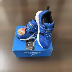 シュンソク 青 17.5cm ワイドモデル(EEE)