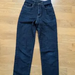 UNIQLO ハイライズ ストレートデニム　58.5