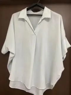 ストラ　ライトブルー ボレロ風シャツ