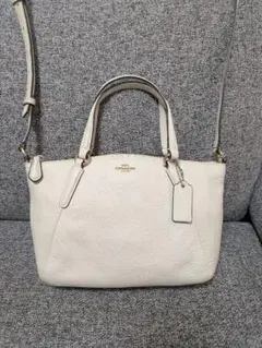Coach ショルダーバッグ ホワイト 中型