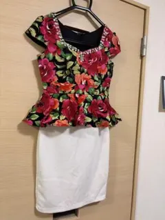 フラワープリントビジュー付きドレス　ナイトドレス