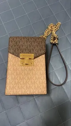 Y46☆MICHAEL KORS　 クロスボディ スモール シグネチャー