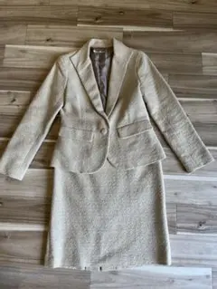 ベージュ テクスチャー スーツセット9号サイズ