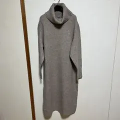 UNIQLO ベージュ タートルネックニットワンピース XL