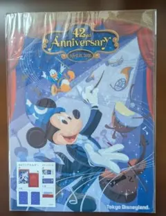 2025年 東京ディズニーランド42周年記念 クリアホルダー＆チケットケース