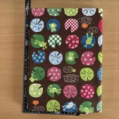 生地　ハギレ　和柄(カエル柄) 茶色