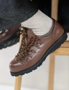 マウンテンブーツ　ブラウン