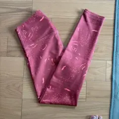 Under Armour ヨガパンツ ピラティス　レギンス レッド系
