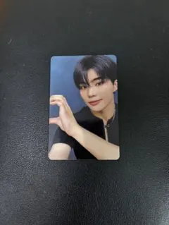 【限定値下】 ZB1 日本　ICONIK ソロ盤　トレカ　右ハート　ゴヌク　⭐︎