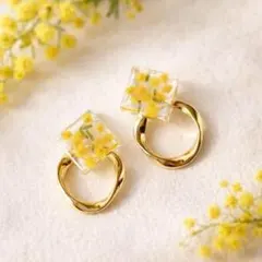 春 ミモザ ピアス イヤリング レジン 花 ゴールド 小ぶり ハンドメイド