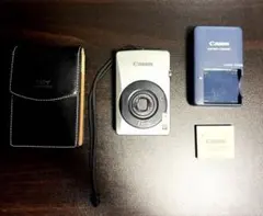 Canon IXY DIGITAL 90 2台セット動作品バッテリー蓋破損有 Canon IXY DIGITAL 90 2台セット動作品バッテリー蓋破損有 | Mercari