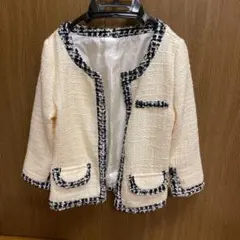 スーツのサムネイル