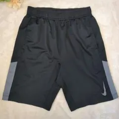 Nike　ハーフパンツ　キッズ　Lサイズ　150-160cm　黒