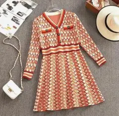 長袖オレンジニットワンピース❣️新品・未使用　品✨