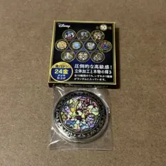 ディズニー 金バッジ ミッキーアンドフレンズのサムネイル