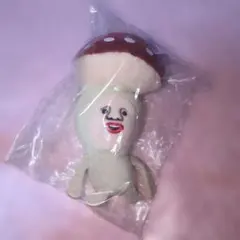 こびとづかん　ベニキノコビト　ぬいぐるみ　ボールチェーン　未開封