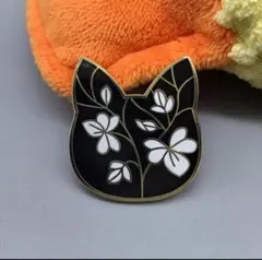 帯留め　ブローチ　ハロウィン　秋　和風　黒猫　唐草　帯飾り　モダン　アンティーク