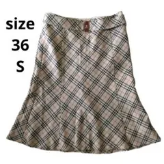 バーバリーブルーレーベル 　ノバチェック　フレアスカート　36　S　ベルト付き