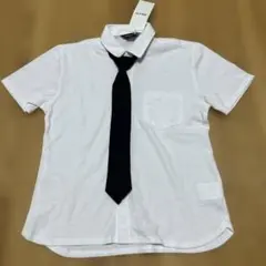 新品☆コムサイズム　黒ネクタイ付き白半袖シャツ130㎝