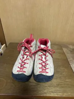 KEEN 登山靴 ハイカット ベージュ/レッド
