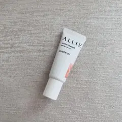 ALLIE クロノビューティ カラーオンUV チーク 02のサムネイル