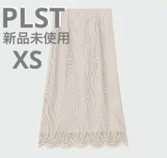 【新品未使用】PLST グレー タイトスカート 完売品　刺繍のサムネイル