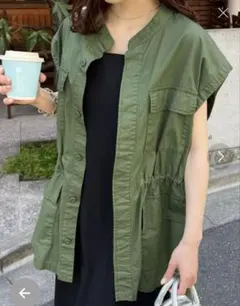 【美品】DISCOAT スタンドネックベスト ミリタリー カーキ フリーサイズ