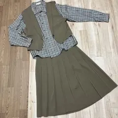 Burberry シャツ CORDIER スカート ベスト セットアップのサムネイル