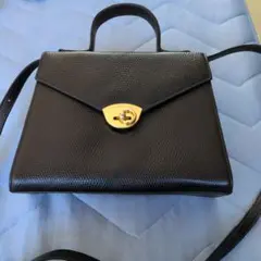 Item thumbnail for item 99d1efe1-8009-40c4-af5b-4b6419a6b8af