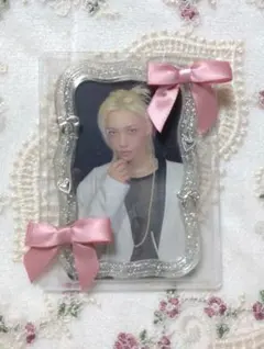 レジンデコ 硬質トレカケース リボン ピンク キラキラ 推し活