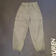 ユニクロ　パラシュートカーゴパンツ　140cm