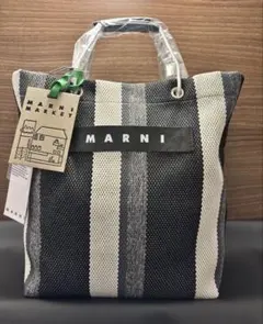 1点のみ　新色　MARNI ストライプ トートバッグ 新品　ブラック　クリスマス