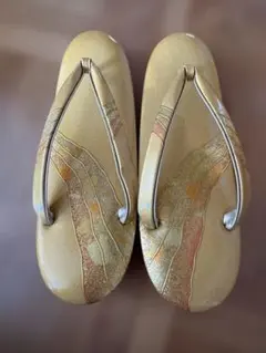 草履とバッグのセット ゴールド 波模様