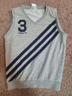 adidas Vネックスリーブレスベスト