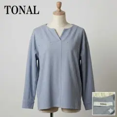 TONAL トーナル キーネックブラウス 38 M くすみブルー 春服 秋服のサムネイル