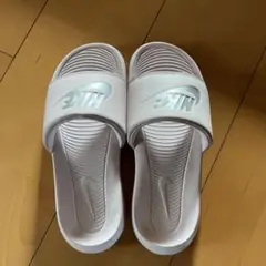 NIKE サンダル　ピンク