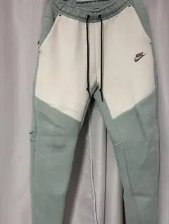 ナイキ　NIKE テックフリース　青　水色　レアのサムネイル