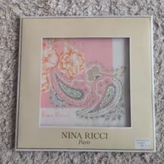 NINA RICCI　ハンカチのサムネイル
