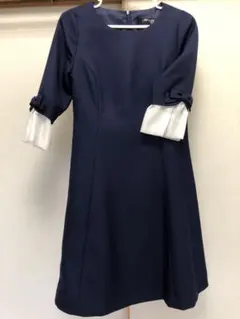 超！目玉商品！大人可愛いユニバーバルミューズ紺色ワンピース日本製 フリーサイズ