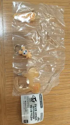 TWICE カナビラ　ガチャ　ジヒョ