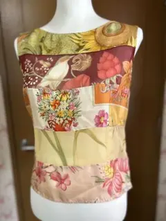 フェラガモ　100%シルク